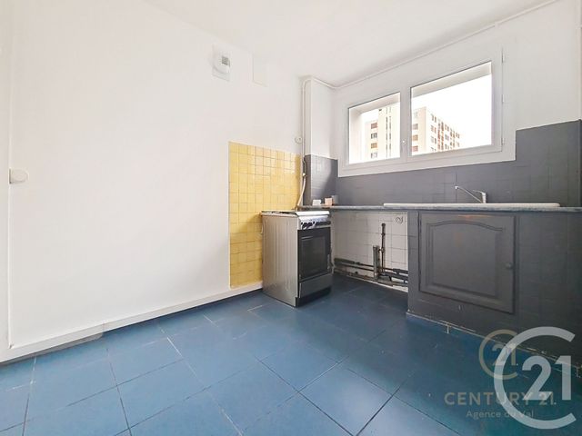 Appartement F3 &agrave; louer - 3 pi&egrave;ces - 48,86 m2 - Chelles - 77 - ILE-DE-FRANCE