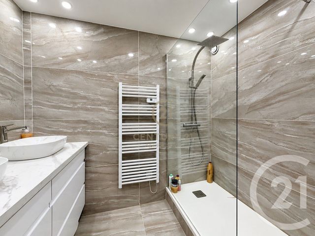 Appartement F4 &agrave; vendre - 4 pi&egrave;ces - 83,11 m2 - Champs Sur Marne - 77 - ILE-DE-FRANCE