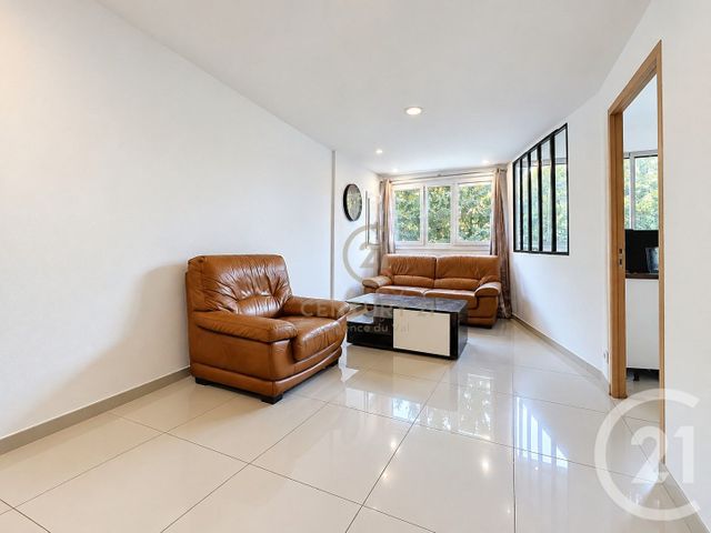 Appartement F4 &agrave; vendre - 4 pi&egrave;ces - 83,11 m2 - Champs Sur Marne - 77 - ILE-DE-FRANCE