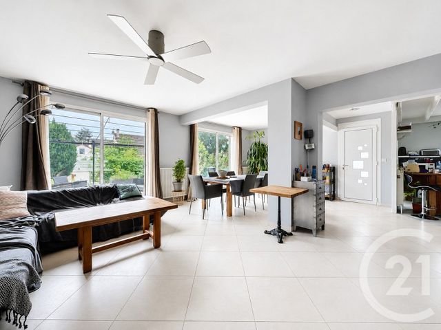 Maison &agrave; vendre - 7 pi&egrave;ces - 207,07 m2 - Champs Sur Marne - 77 - ILE-DE-FRANCE