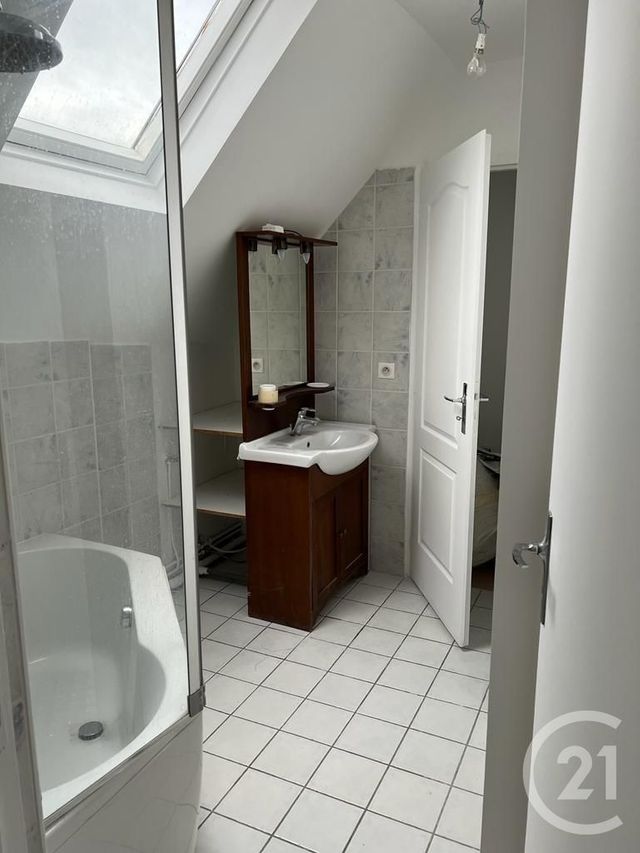 Appartement F2 &agrave; vendre - 2 pi&egrave;ces - 44,30 m2 - Le Malesherbois - 45 - CENTRE