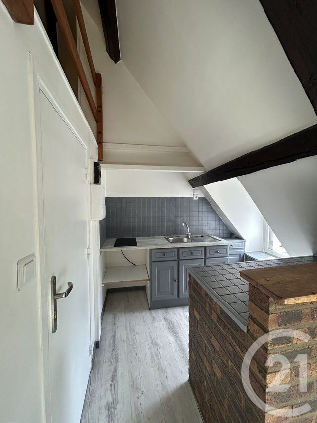 Appartement Studio &agrave; louer - 1 pi&egrave;ce - 23 m2 - Etampes - 91 - ILE-DE-FRANCE