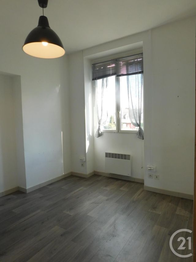 Divers à louer - 84 m2 - Etampes - 91 - ILE-DE-FRANCE