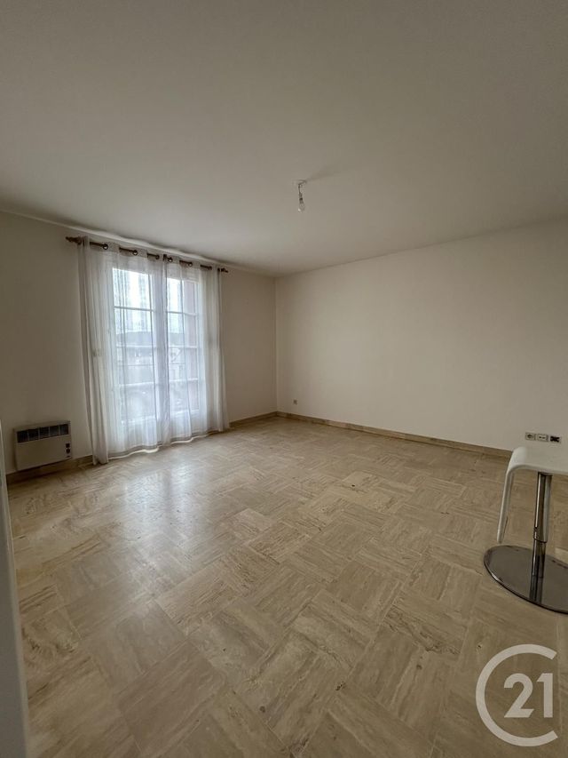 Appartement F2 &agrave; louer - 2 pi&egrave;ces - 57,48 m2 - Etampes - 91 - ILE-DE-FRANCE