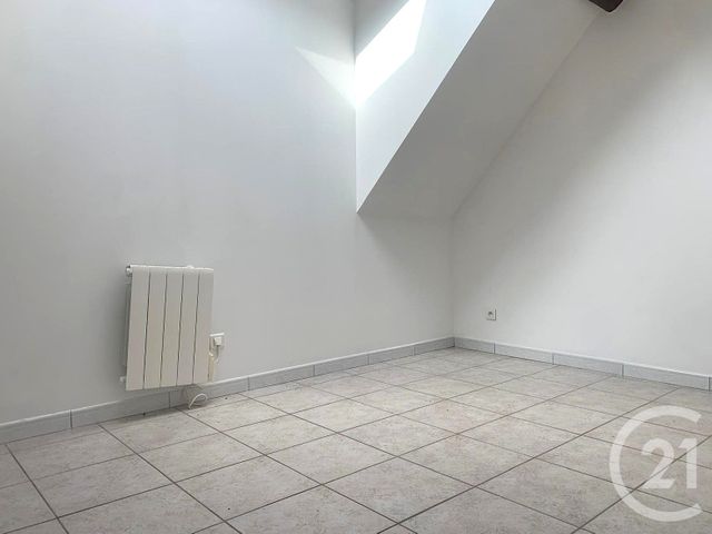 Appartement F2 à vendre - 2 pièces - 29,06 m2 - Rouvres St Jean - 45 - CENTRE