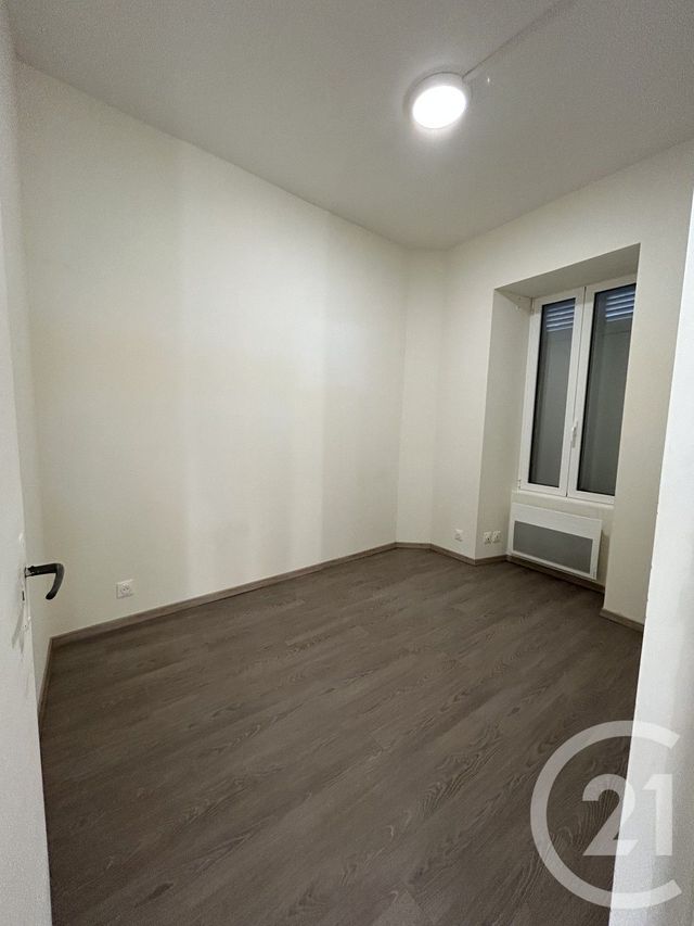 Appartement F3 &agrave; louer - 3 pi&egrave;ces - 39,16 m2 - Etampes - 91 - ILE-DE-FRANCE