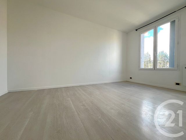 Appartement F2 à vendre - 2 pièces - 41,98 m2 - Etampes - 91 - ILE-DE-FRANCE