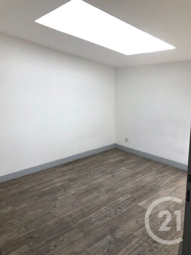 Appartement F1 à louer - 1 pièce - 33,07 m2 - Angerville - 91 - ILE-DE-FRANCE