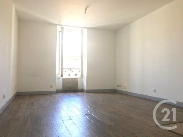 Appartement F1 à louer - 1 pièce - 33,07 m2 - Angerville - 91 - ILE-DE-FRANCE