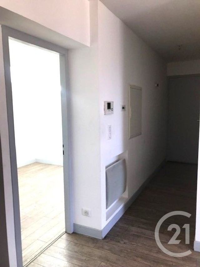 Appartement F1 à louer - 1 pièce - 33,07 m2 - Angerville - 91 - ILE-DE-FRANCE