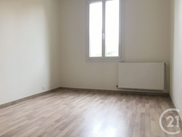 Appartement à louer - 2 pièces - 44,25 m2 - Morigny Champigny - 91 - ILE-DE-FRANCE