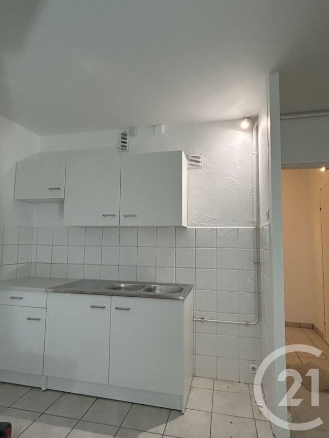 appartement - BRUYERES LE CHATEL - 91