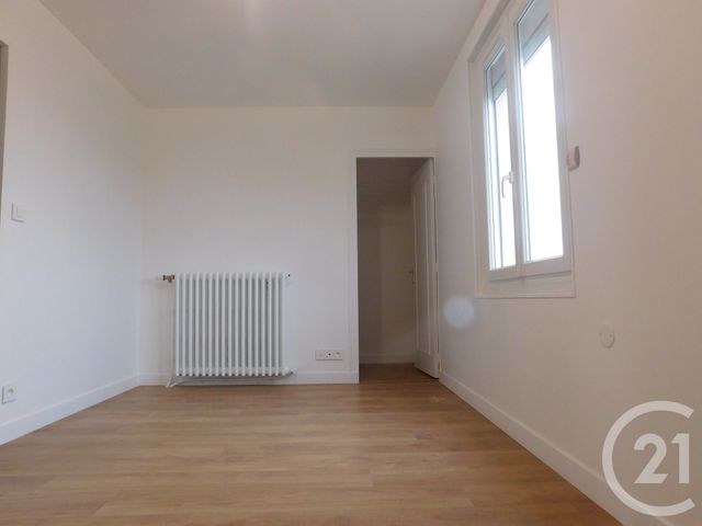 Maison à louer - 6 pièces - 128 m2 - Angerville - 91 - ILE-DE-FRANCE