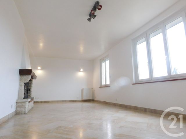 Maison à louer - 6 pièces - 128 m2 - Angerville - 91 - ILE-DE-FRANCE