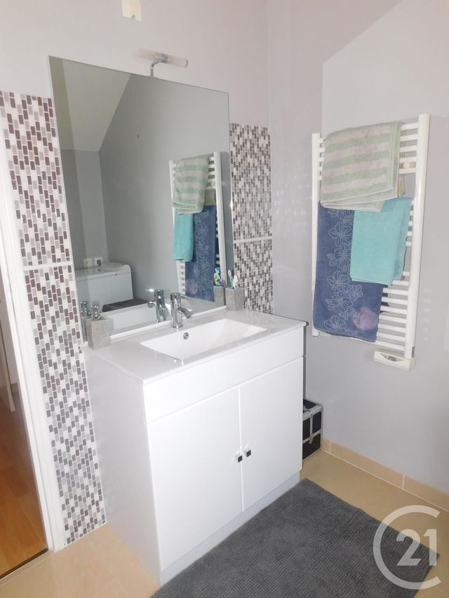 Maison &agrave; louer - 4 pi&egrave;ces - 84 m2 - Sermaises - 45 - CENTRE