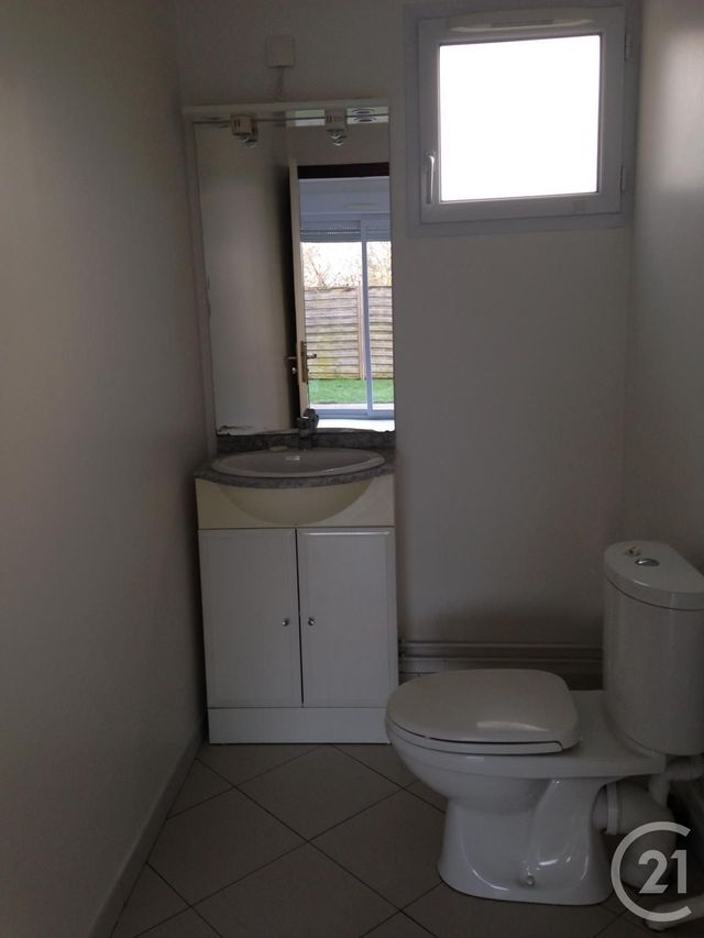 Maison &agrave; louer - 4 pi&egrave;ces - 110 m2 - Sermaises - 45 - CENTRE