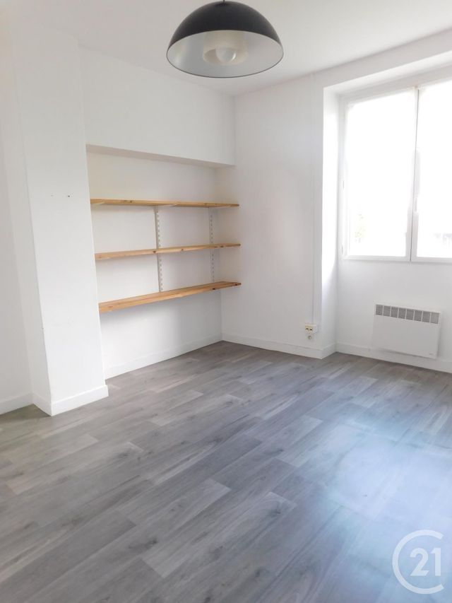 Divers &agrave; louer - 84 m2 - Etampes - 91 - ILE-DE-FRANCE