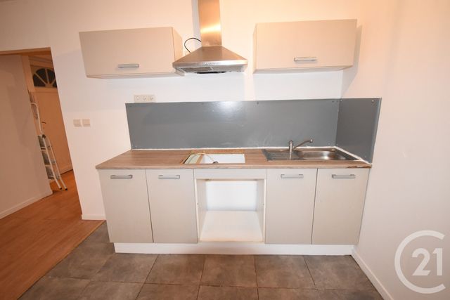 Appartement T2 &agrave; louer - 2 pi&egrave;ces - 52,42 m2 - Angerville - 91 - ILE-DE-FRANCE