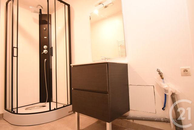 Appartement T2 &agrave; louer - 2 pi&egrave;ces - 52,42 m2 - Angerville - 91 - ILE-DE-FRANCE