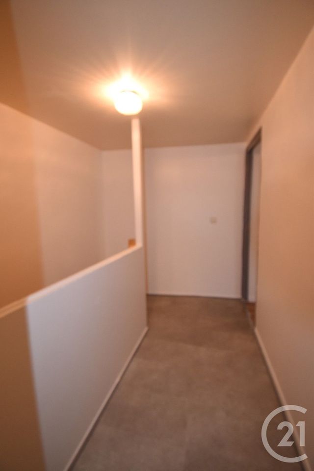 Appartement T2 &agrave; louer - 2 pi&egrave;ces - 52,42 m2 - Angerville - 91 - ILE-DE-FRANCE