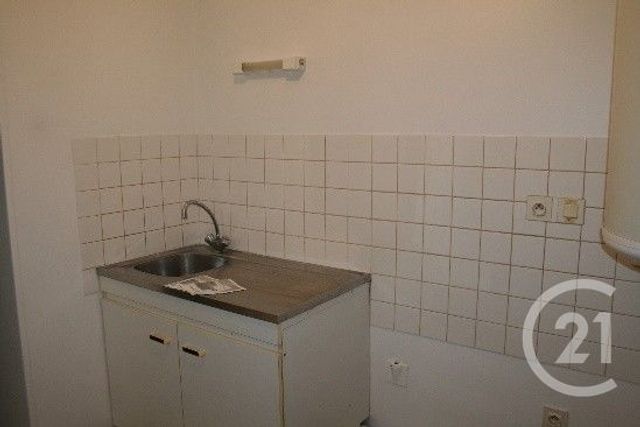 Appartement F1 &agrave; louer - 1 pi&egrave;ce - 24 m2 - Etampes - 91 - ILE-DE-FRANCE