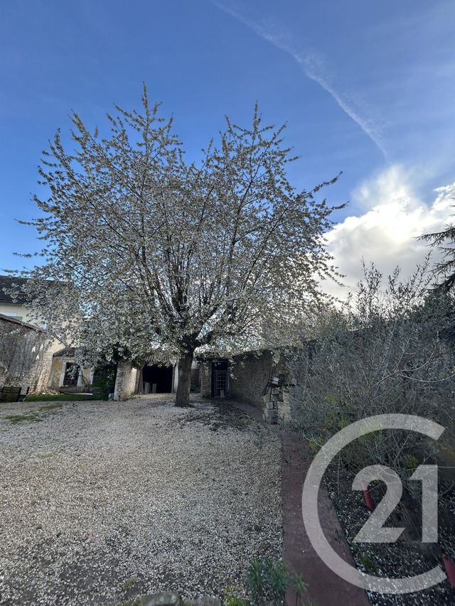 Appartement Duplex &agrave; louer - 2 pi&egrave;ces - 23,32 m2 - Etampes - 91 - ILE-DE-FRANCE