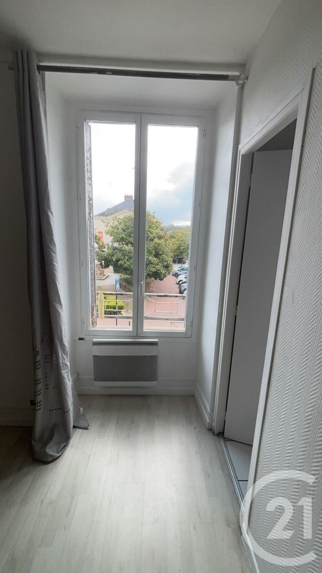 Appartement Studio &agrave; louer - 1 pi&egrave;ce - 21,73 m2 - Etampes - 91 - ILE-DE-FRANCE