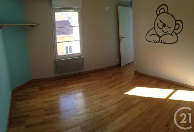Appartement F4 &agrave; louer - 4 pi&egrave;ces - 81 m2 - Sermaises - 45 - CENTRE