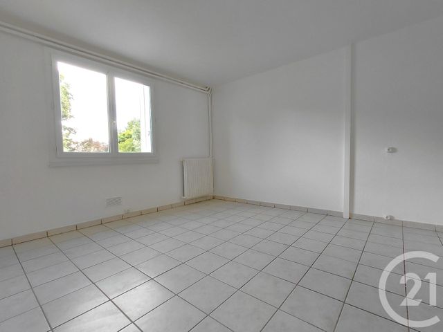 Appartement Studio &agrave; vendre - 1 pi&egrave;ce - 25,97 m2 - Bruyeres Le Chatel - 91 - ILE-DE-FRANCE