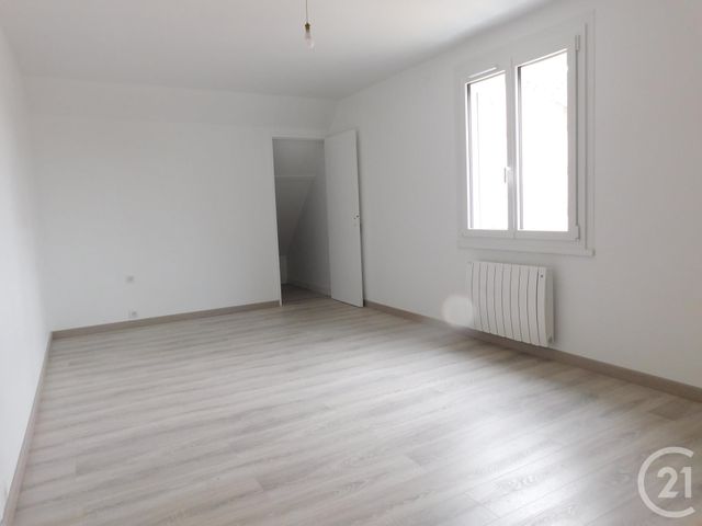 Maison &agrave; louer - 5 pi&egrave;ces - 143 m2 - Baudreville - 28 - CENTRE