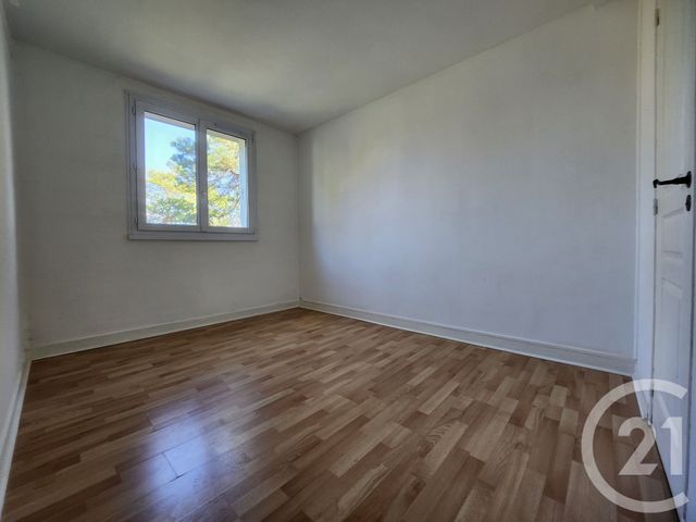 Appartement F4 &agrave; louer - 4 pi&egrave;ces - 66,84 m2 - Etampes - 91 - ILE-DE-FRANCE