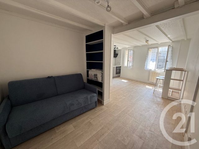 Appartement Studio &agrave; louer - 1 pi&egrave;ce - 23,73 m2 - Etampes - 91 - ILE-DE-FRANCE