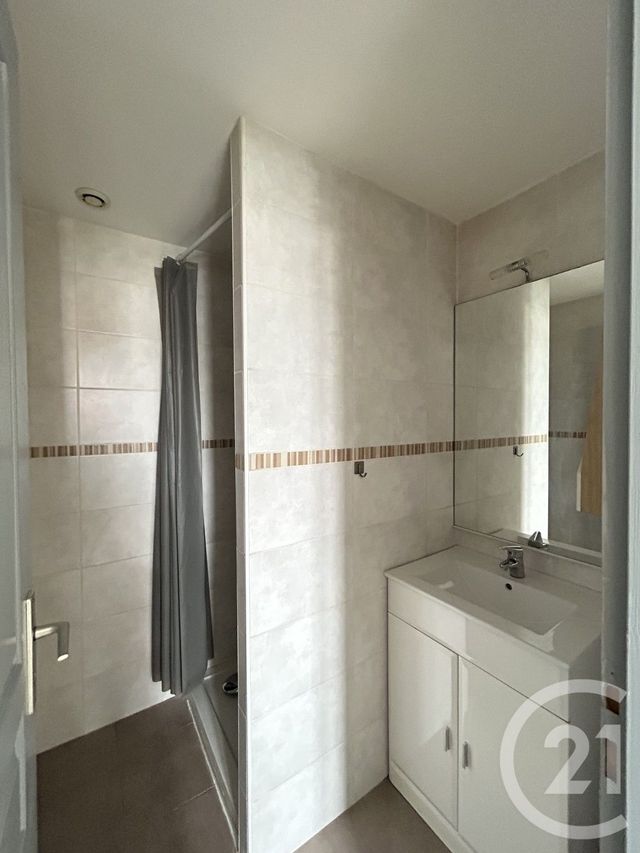Appartement F2 &agrave; louer - 2 pi&egrave;ces - 30,42 m2 - Angerville - 91 - ILE-DE-FRANCE