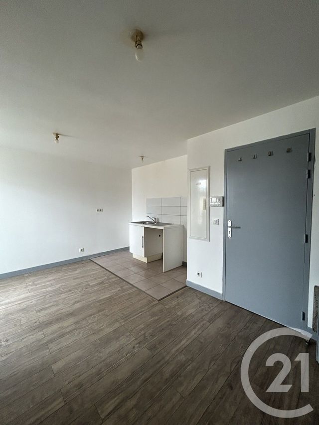 Appartement F2 &agrave; louer - 2 pi&egrave;ces - 30,42 m2 - Angerville - 91 - ILE-DE-FRANCE