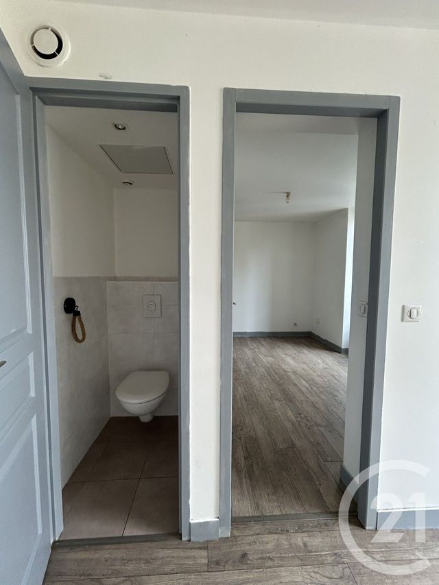Appartement F2 &agrave; louer - 2 pi&egrave;ces - 30,42 m2 - Angerville - 91 - ILE-DE-FRANCE