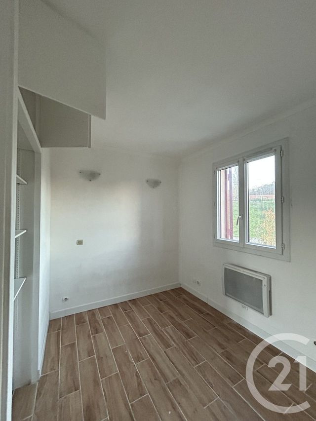 Appartement F1 &agrave; louer - 1 pi&egrave;ce - 24 m2 - Etampes - 91 - ILE-DE-FRANCE