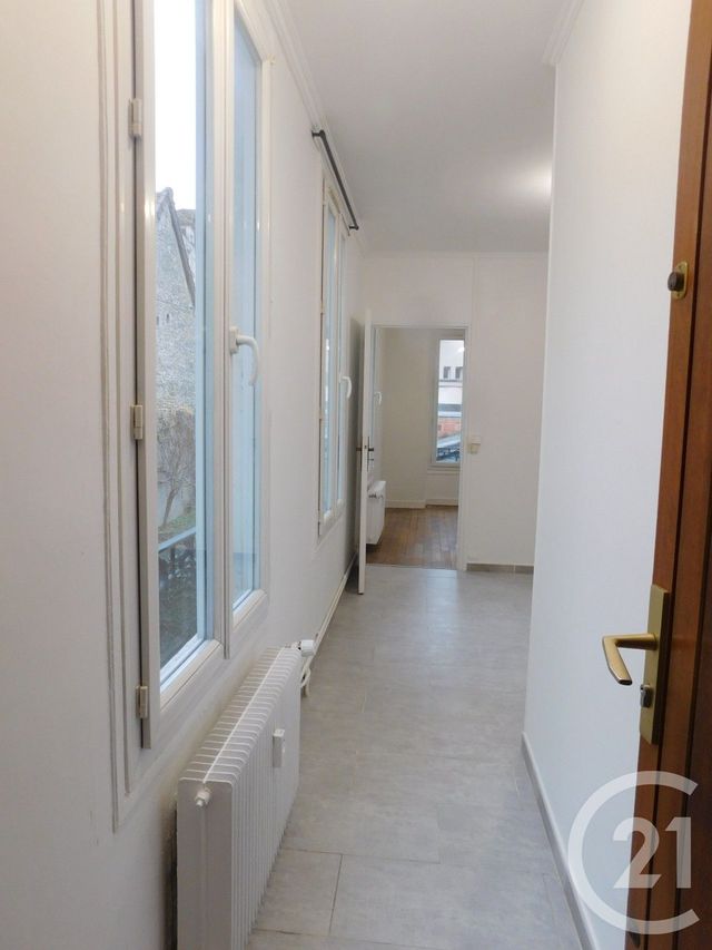 Appartement F1 &agrave; louer - 1 pi&egrave;ce - 23,28 m2 - Etampes - 91 - ILE-DE-FRANCE