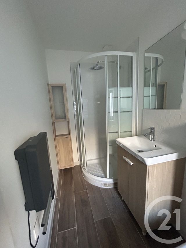 Appartement F1 &agrave; louer - 1 pi&egrave;ce - 25,40 m2 - Etampes - 91 - ILE-DE-FRANCE