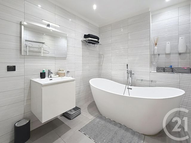 Appartement F4 à vendre - 4 pièces - 113 m2 - Nice - 06 - PROVENCE-ALPES-COTE-D-AZUR