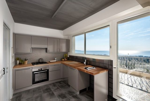 Appartement F3 à vendre - 3 pièces - 99,10 m2 - Nice - 06 - PROVENCE-ALPES-COTE-D-AZUR