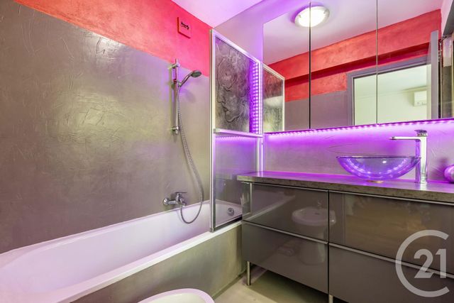 Appartement F2 à vendre - 2 pièces - 61 m2 - Nice - 06 - PROVENCE-ALPES-COTE-D-AZUR