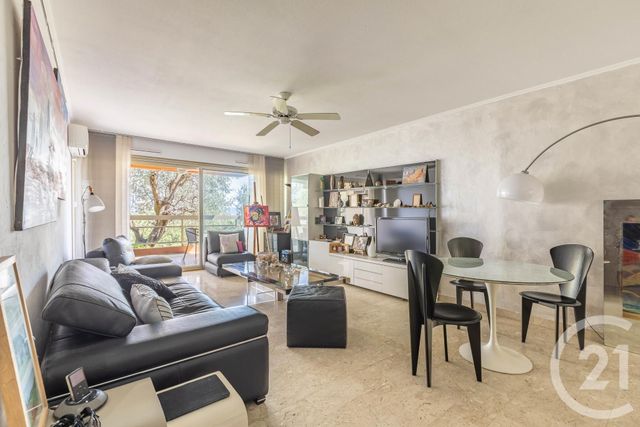 Appartement F2 à vendre - 2 pièces - 61 m2 - Nice - 06 - PROVENCE-ALPES-COTE-D-AZUR