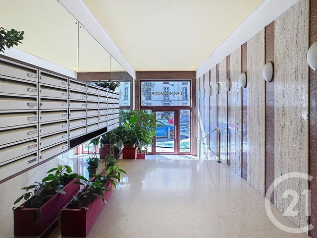 Appartement T1 à vendre - 1 pièce - 28 m2 - Nice - 06 - PROVENCE-ALPES-COTE-D-AZUR