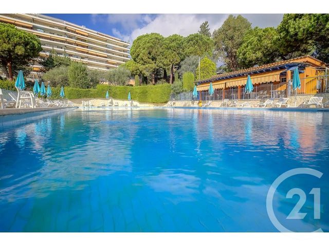 Appartement F2 à vendre - 2 pièces - 71,52 m2 - Nice - 06 - PROVENCE-ALPES-COTE-D-AZUR