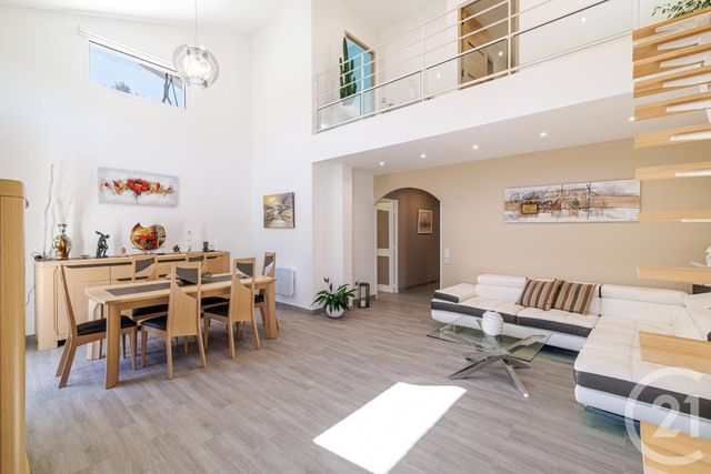 Maison à vendre - 6 pièces - 168,55 m2 - Nice - 06 - PROVENCE-ALPES-COTE-D-AZUR