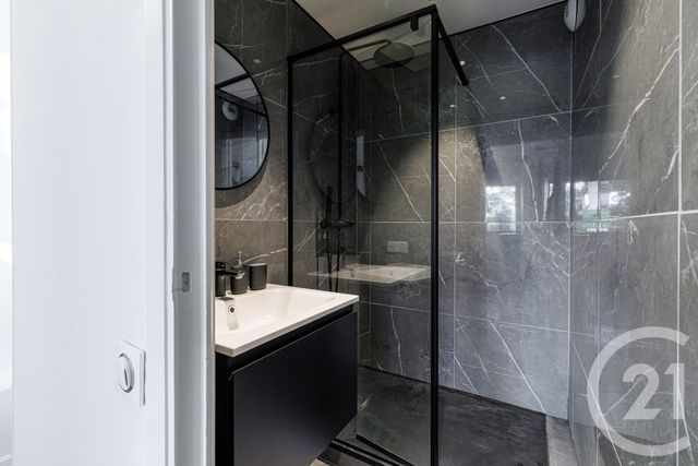 Appartement F4 &agrave; vendre - 4 pi&egrave;ces - 84,80 m2 - Nice - 06 - PROVENCE-ALPES-COTE-D-AZUR