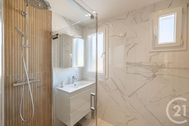 Appartement F3 à vendre - 3 pièces - 46 m2 - Nice - 06 - PROVENCE-ALPES-COTE-D-AZUR