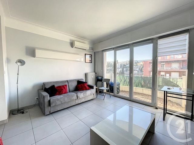 Appartement Studio à louer - 1 pièce - 40 m2 - Nice - 06 - PROVENCE-ALPES-COTE-D-AZUR
