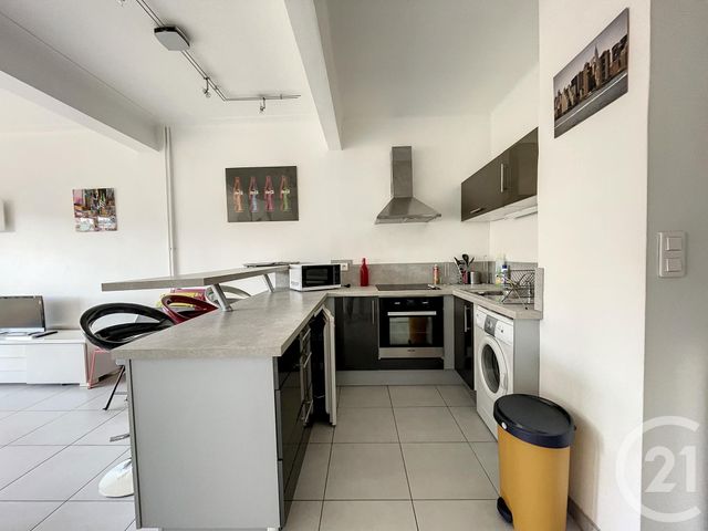 Appartement Studio à louer - 1 pièce - 40 m2 - Nice - 06 - PROVENCE-ALPES-COTE-D-AZUR