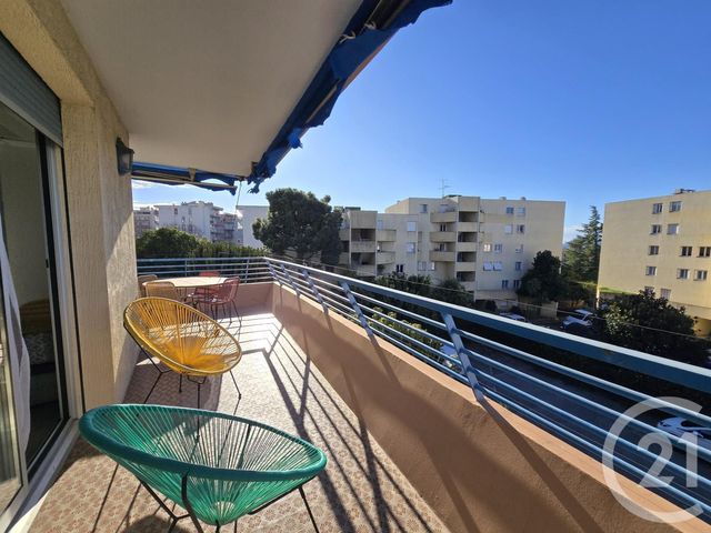 Appartement F4 &agrave; vendre - 4 pi&egrave;ces - 100 m2 - Nice - 06 - PROVENCE-ALPES-COTE-D-AZUR